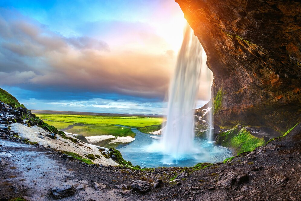 The Eco-Traveler’s Guide: Sustainable Adventures for Nature Lovers The Eco-Traveler’s Guide: Sustainable Adventures for Nature Lovers